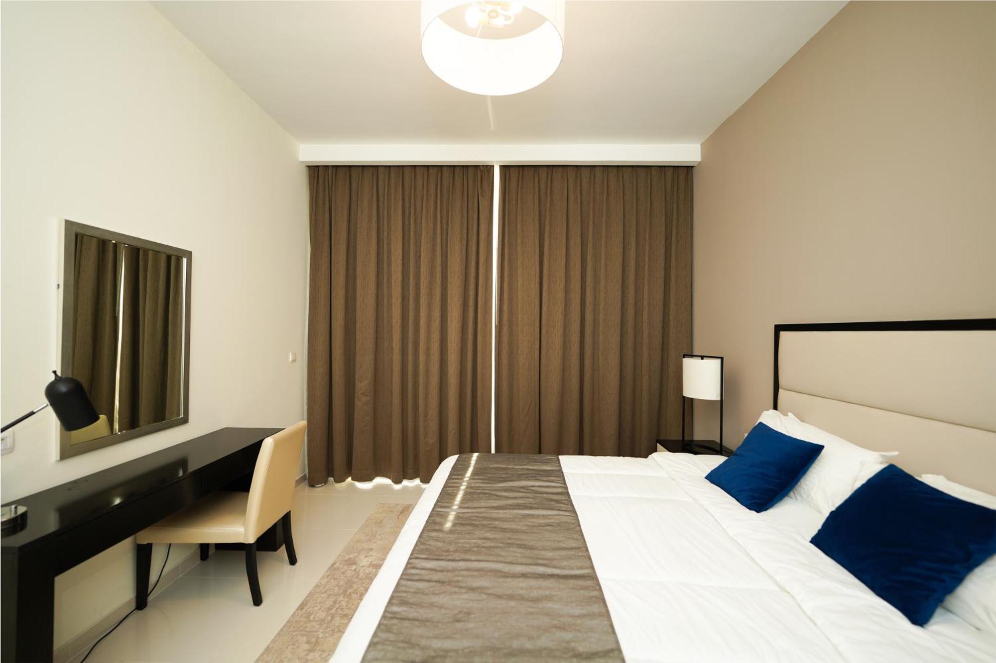 Apartment Brown Stone Homes Jvc *